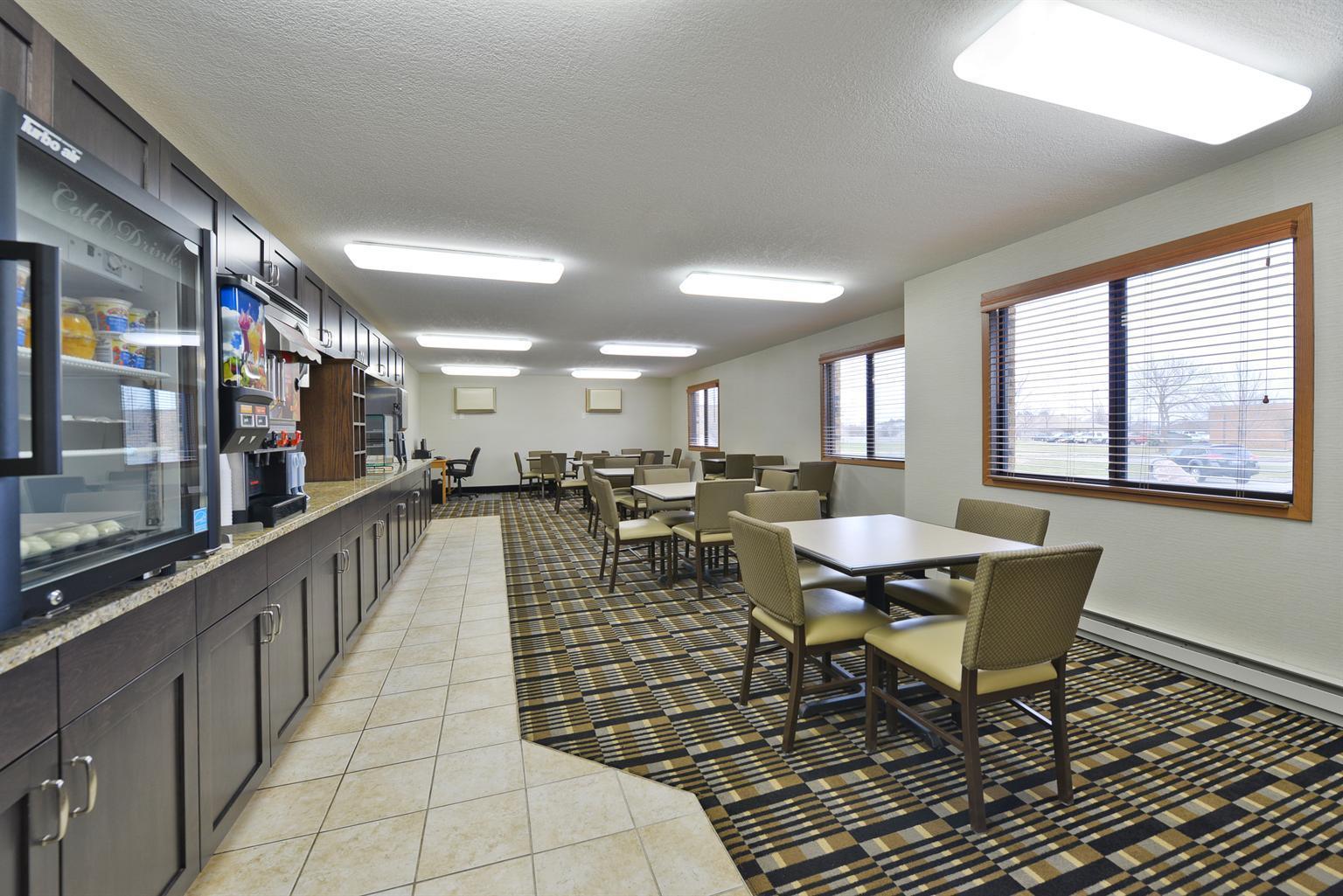 Americas Best Value Inn And Suites Bismarck Restaurant bilde