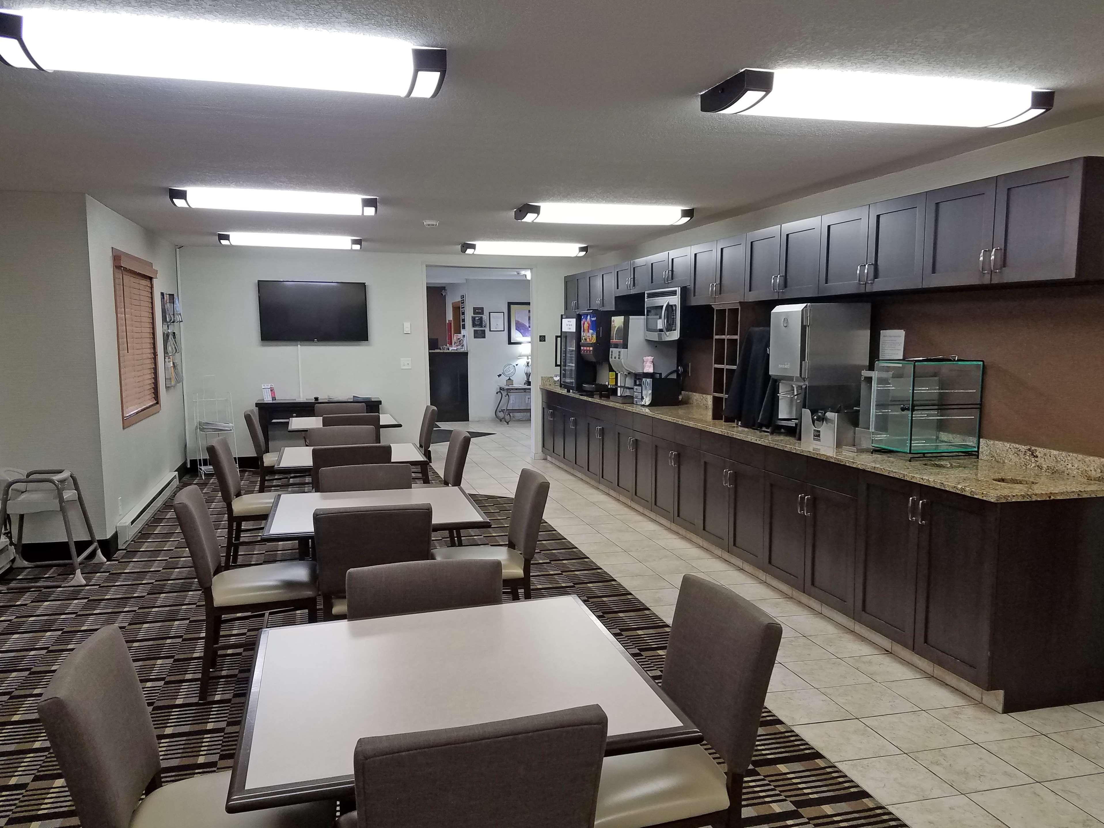 Americas Best Value Inn And Suites Bismarck Eksteriør bilde