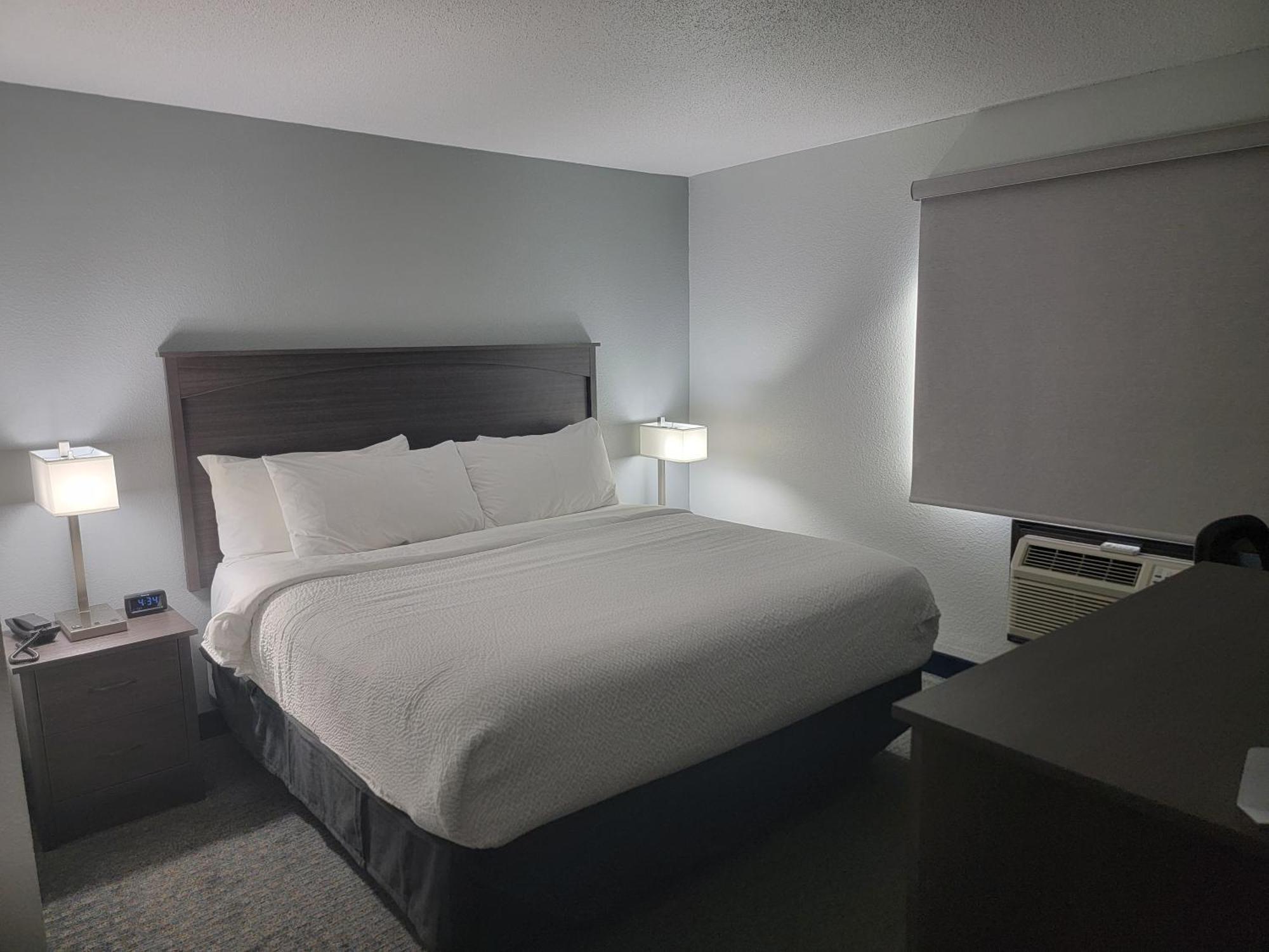 Americas Best Value Inn And Suites Bismarck Eksteriør bilde