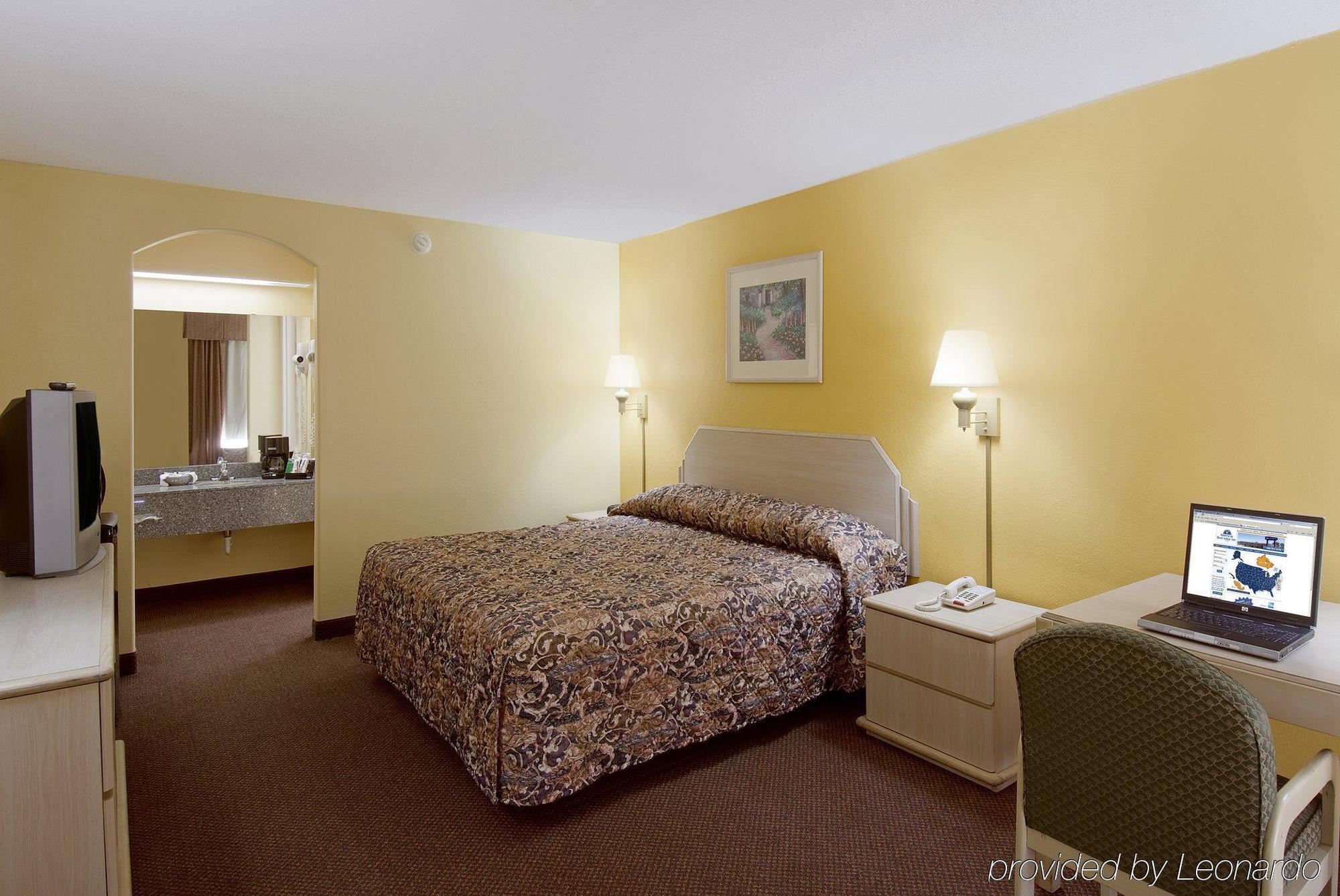 Americas Best Value Inn And Suites Bismarck Rom bilde